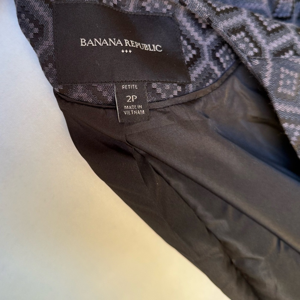 Banana Republic size 2P Geometric Patterned Black Jacket - Picture 9 of 9